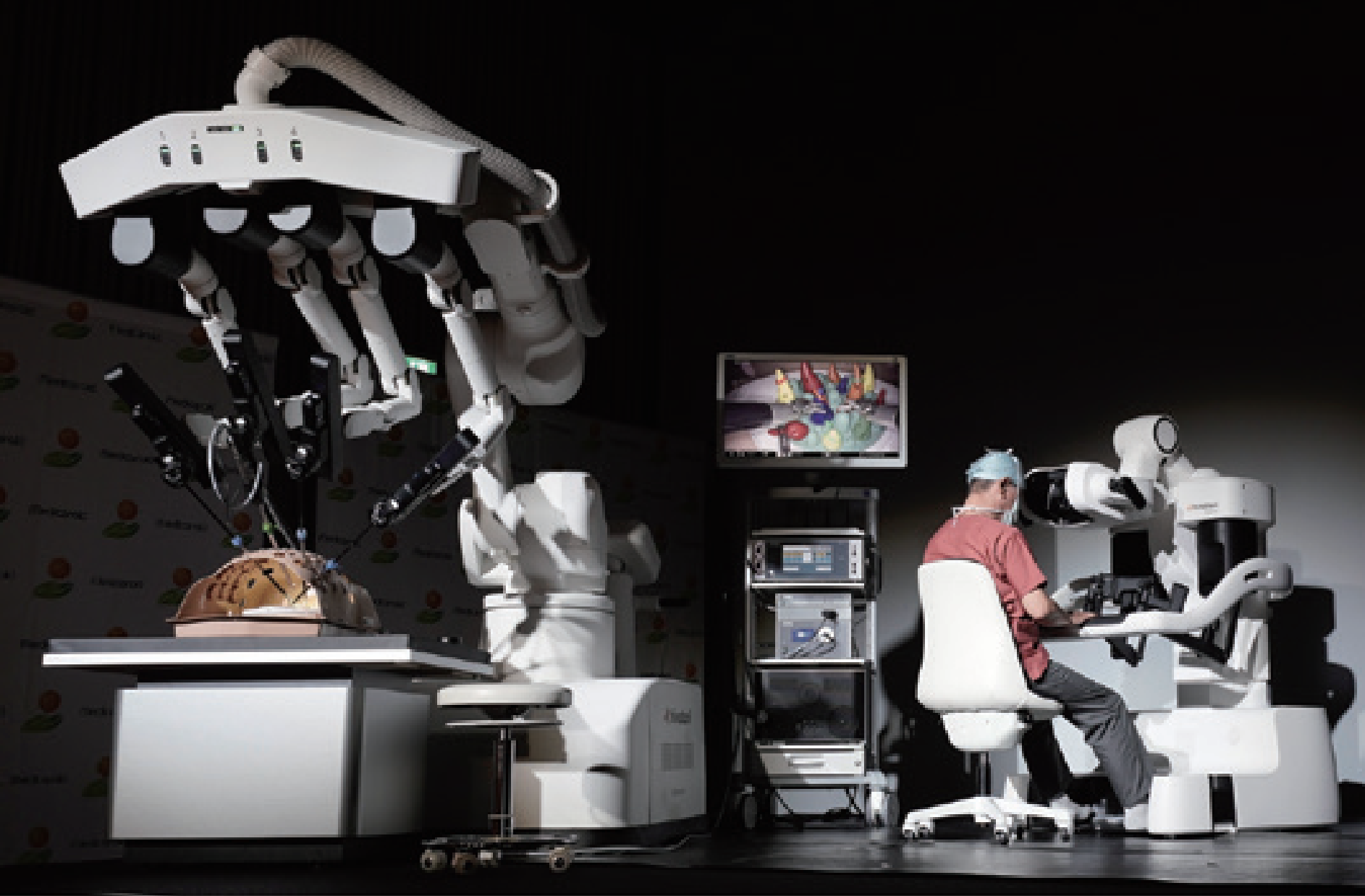 hinotori™ 操作の様子（デモンストレーション）