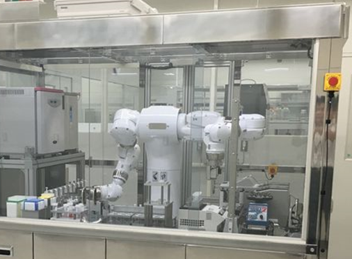 まほろ（バイオ産業用汎用ヒト型ロボット：ラボドロイド）