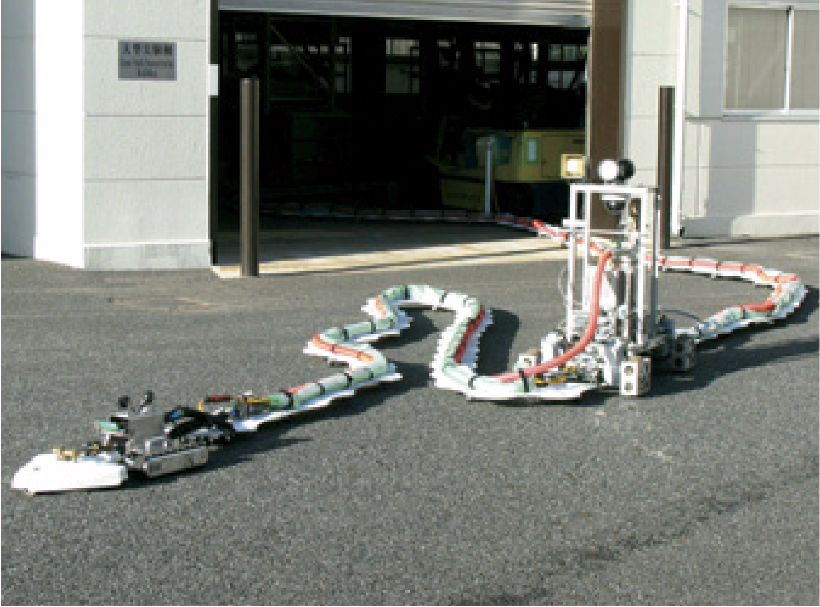 福島第一原発の円滑な廃炉に貢献する遠隔除染用ロボット
